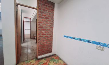 VENDO CASA EN SANTIAGO DE SURCO OPORTUNIDAD PARA INVERSIONISTAS