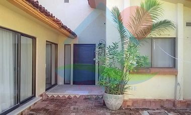 Casa en Villas Princess con Terraza y Acceso a los Jardines, 3 Recámaras