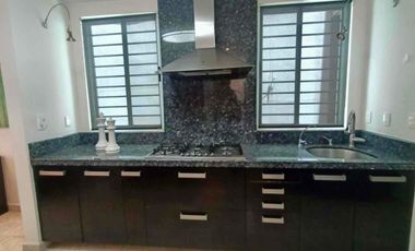 CASA EN VENTA EN PRIVADAS DE ANÁHUAC, ESCOBEDO, NL