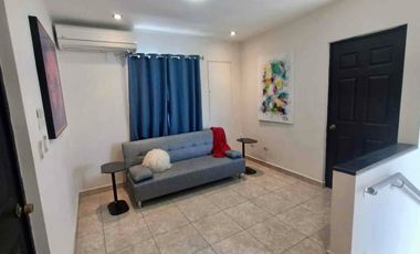 CASA EN VENTA EN PRIVADAS DE ANÁHUAC, ESCOBEDO, NL