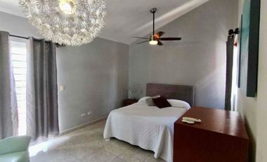 CASA EN VENTA EN PRIVADAS DE ANÁHUAC, ESCOBEDO, NL