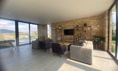 Casa amueblada en renta en Capital Sur