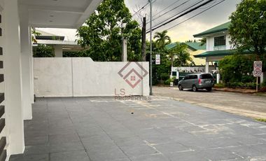 FOR SALE 3-Storey 8 Bedroom House in Ayala Alabang Village, Muntinlupa - SH126