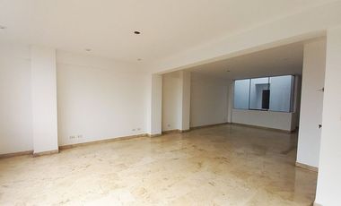 Departamento Amplio en Venta en Chacarilla del Estanque – San Borja