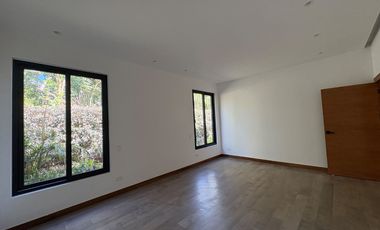 VENDO HERMOSA CASA UNA SOLA PLANTA EN CONJUNTO VIA A ARRAYANES, PUEMBO