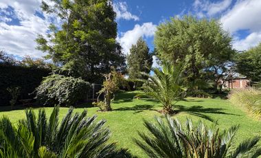 VENDO HERMOSA CASA UNA SOLA PLANTA EN CONJUNTO VIA A ARRAYANES, PUEMBO