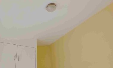 Rento casa que tiene Garaje para Dos Autos, Cocina con Cocineta, Sala-comedor, 2 Recámaras con Clóset, Un Baño y Medio.