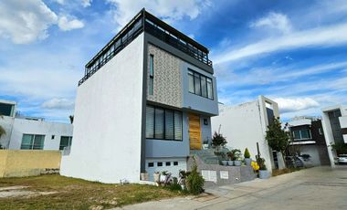 CASA EN VENTA ZAPOPAN VALLE IMPERIAL