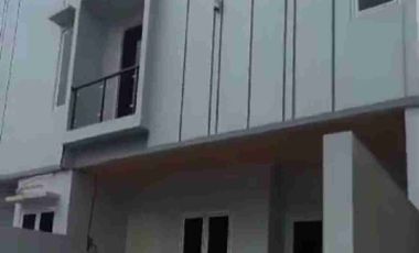 Dijual Rumah Minimalis Baru Furniture di Percetakan Negara Jakarta Pusat