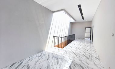 Rumah kolam renang solo sumber dekat manahan tirtonadi