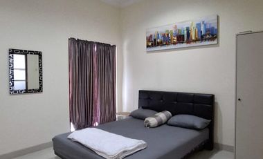 Rumah Mewah 2 Lantai dalam Perumahan Lokasi Dekat Kampus UPN di Babarsari Depok Sleman