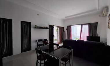 Rumah Mewah 2 Lantai dalam Perumahan Lokasi Dekat Kampus UPN di Babarsari Depok Sleman