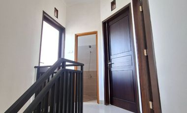 BEST SELLER Rumah Cantik Lingkungan Nyaman di Margahayu Raya Metro Soekarno Hatta Buahbatu Bandung dijual