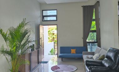 Harga Nego, Rumah 2 lantai Dekat UGM Jogja  ; Akses Kaliurang Mobil