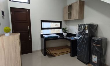 Harga Nego, Rumah 2 lantai Dekat UGM Jogja  ; Akses Kaliurang Mobil