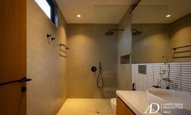 FREEHOLD | BRAND-NEW DESIGNER VILLA IN PRIME BALI LOCATION