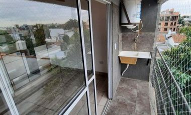 ALQUILER DEPARTAMENTO 2 AMBIENTES CON BALCON -VILLA LUZURIAGA