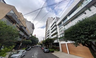 Casa en venta en calle San Francisco col. Del Valle Centro, Benito Juárez. CDMX.