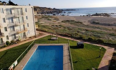 Brown Propiedades ARRIENDA departamento AMOBLADO Las Cruces Condominio Borde Mar