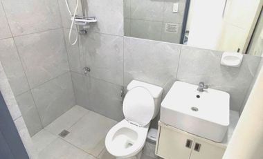 SSSSU5 New High-Tech Condo Apartment Swimming Pool Prime Location SM Angeles City