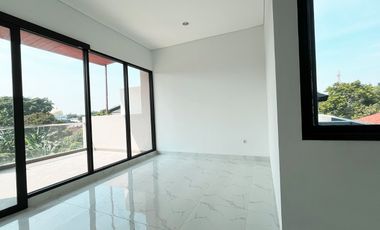 Rumah Mewah 2 Lantai Di Cirendeu Ciputat Dekat MRT Toll Lebak Bulus