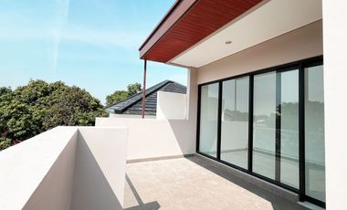 Rumah Mewah 2 Lantai Di Cirendeu Ciputat Dekat MRT Toll Lebak Bulus