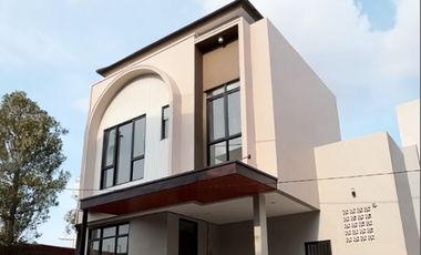 Rumah Mewah 2 Lantai Di Cirendeu Ciputat Dekat MRT Toll Lebak Bulus