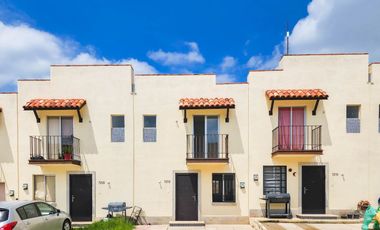 Casa en Renta en Alta California, Coto 9, Tlajomulco