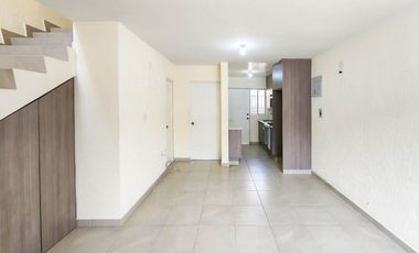 Casa en Renta en Alta California, Coto 9, Tlajomulco