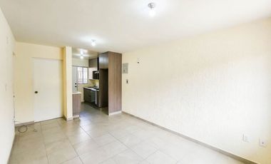 Casa en Renta en Alta California, Coto 9, Tlajomulco