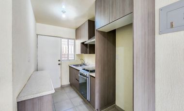 Casa en Renta en Alta California, Coto 9, Tlajomulco