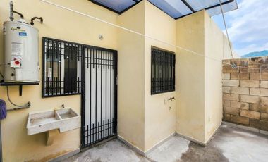 Casa en Renta en Alta California, Coto 9, Tlajomulco