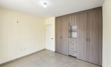 Casa en Renta en Alta California, Coto 9, Tlajomulco