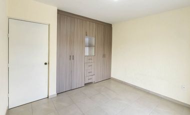 Casa en Renta en Alta California, Coto 9, Tlajomulco