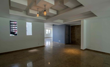 casa en venta en bosques  esmeralda