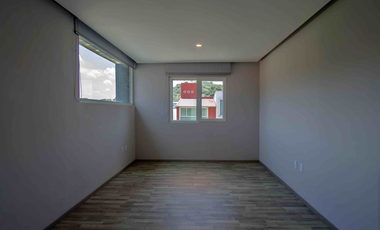 casa en venta en bosques  esmeralda