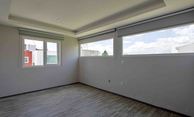 casa en venta en bosques  esmeralda