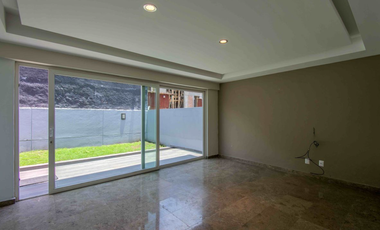 casa en venta en bosques  esmeralda