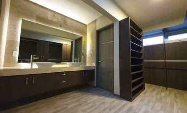 casa en venta en bosques  esmeralda