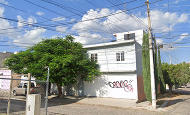 NO CREDITOS, CASA EN VENTA RECUPERACION HIPOTECARIA, POSESION INMEDIATA,VILLAS DE SANTIAGO QUERETARO