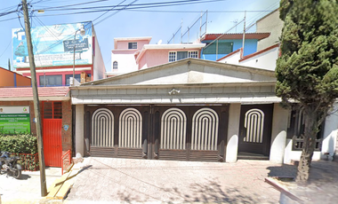 Hermosa Propiedad en Lomas de La Hacienda en CD Lopez Mateos Atizapan!!!