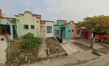 CASA EN PASEO DE TLACOTALPAN, VALENTE DÍAZ, VERACRUZ, VERACRUZ, MÉXICO. ¡NO CRÉDITOS!