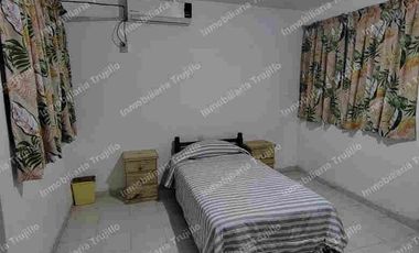 VENDO CASA SOBRE AVENIDA PRINCIPAL, DE UNA SOLA PLANTA