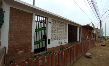 Casa De 1 Piso Frente A Colegio En Zona Estratégica De Ventanilla