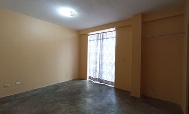 Casa De 1 Piso Frente A Colegio En Zona Estratégica De Ventanilla