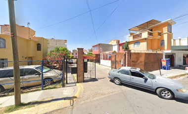 Casa en Circuito Julio Cortázar, Guadalupe, San Marcos Huixtoco, Estado de México, México. NO CREDITOS