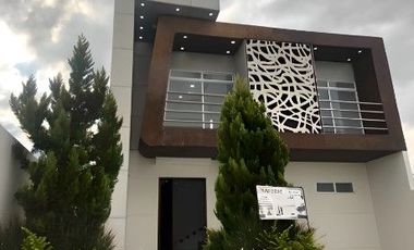 Casa Residencial Privada La Roca Condominio La Piedra Aguascalientes México / Adjudicacion Bancaria