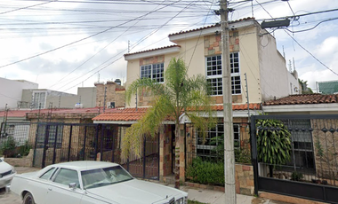 NO CREDITOS,  VENTA DE CASA DE RECUPERACÍON HIPOTECARIA,POSESION INMEDIATA,ZAPOPAN,JALISCO.