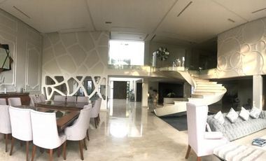Residencia de Alta Gama en Venta – Jardines del Pedregal, Ciudad de México