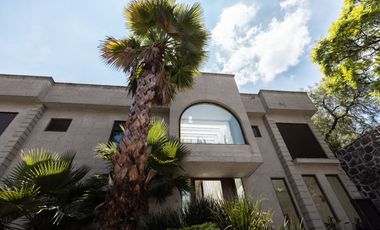 Residencia de Alta Gama en Venta – Jardines del Pedregal, Ciudad de México